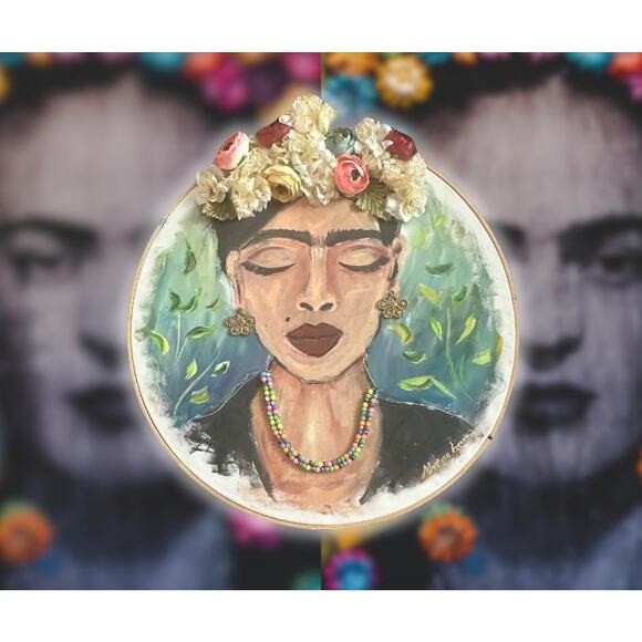 Frida Kahlo-Inspired Embroidery Hoop Art – Hand-Painted Portrait with 3D Flower - Picture 4 of 4